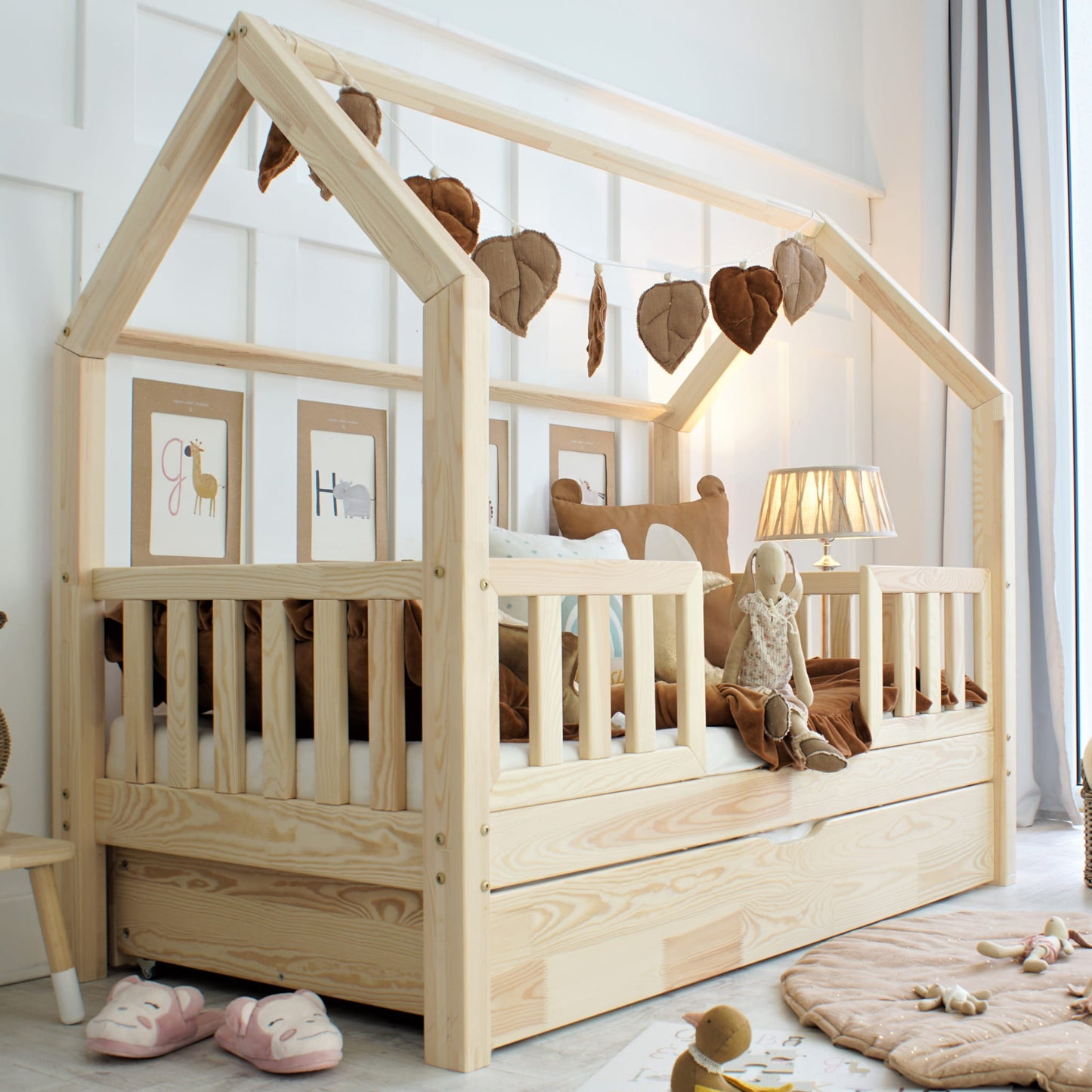 Cama casita nido montessori A CORUÑA 90x190 de pino macizo - MINIPIU