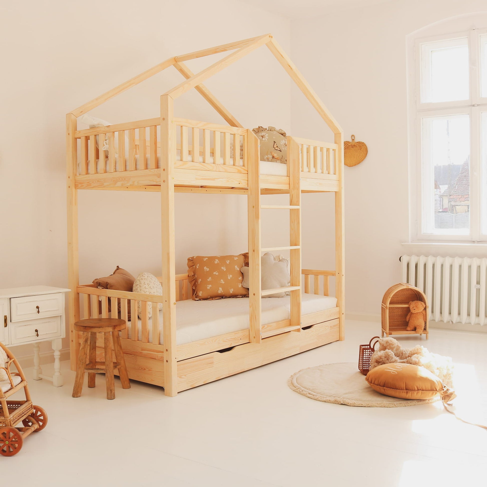 Litera casita montessori cajón SEVILLA 90 X 190, de pino macizo - MINIPIU