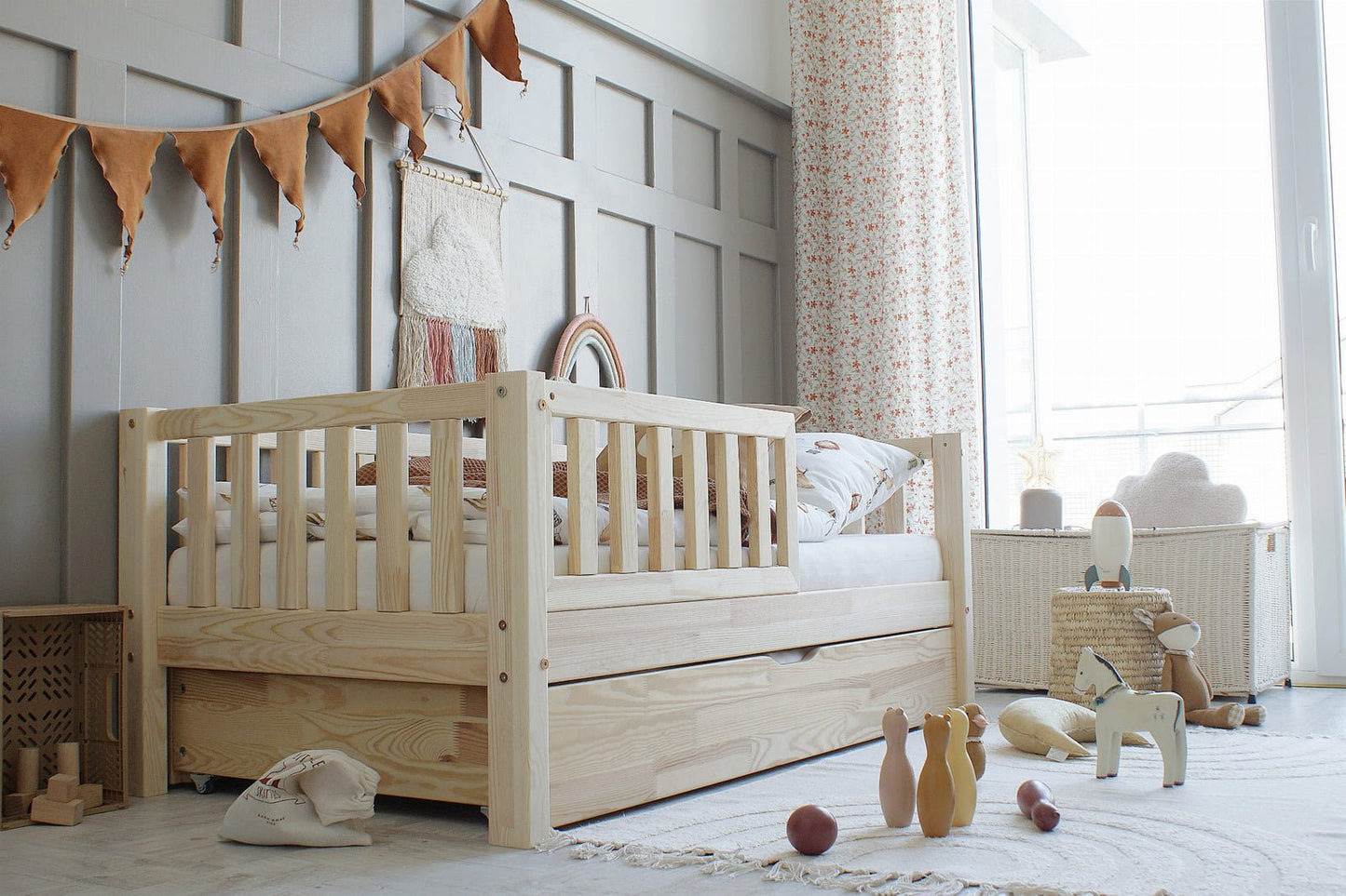 Cama montessori con cajón MÁLAGA · A MEDIDA - MINIPIU