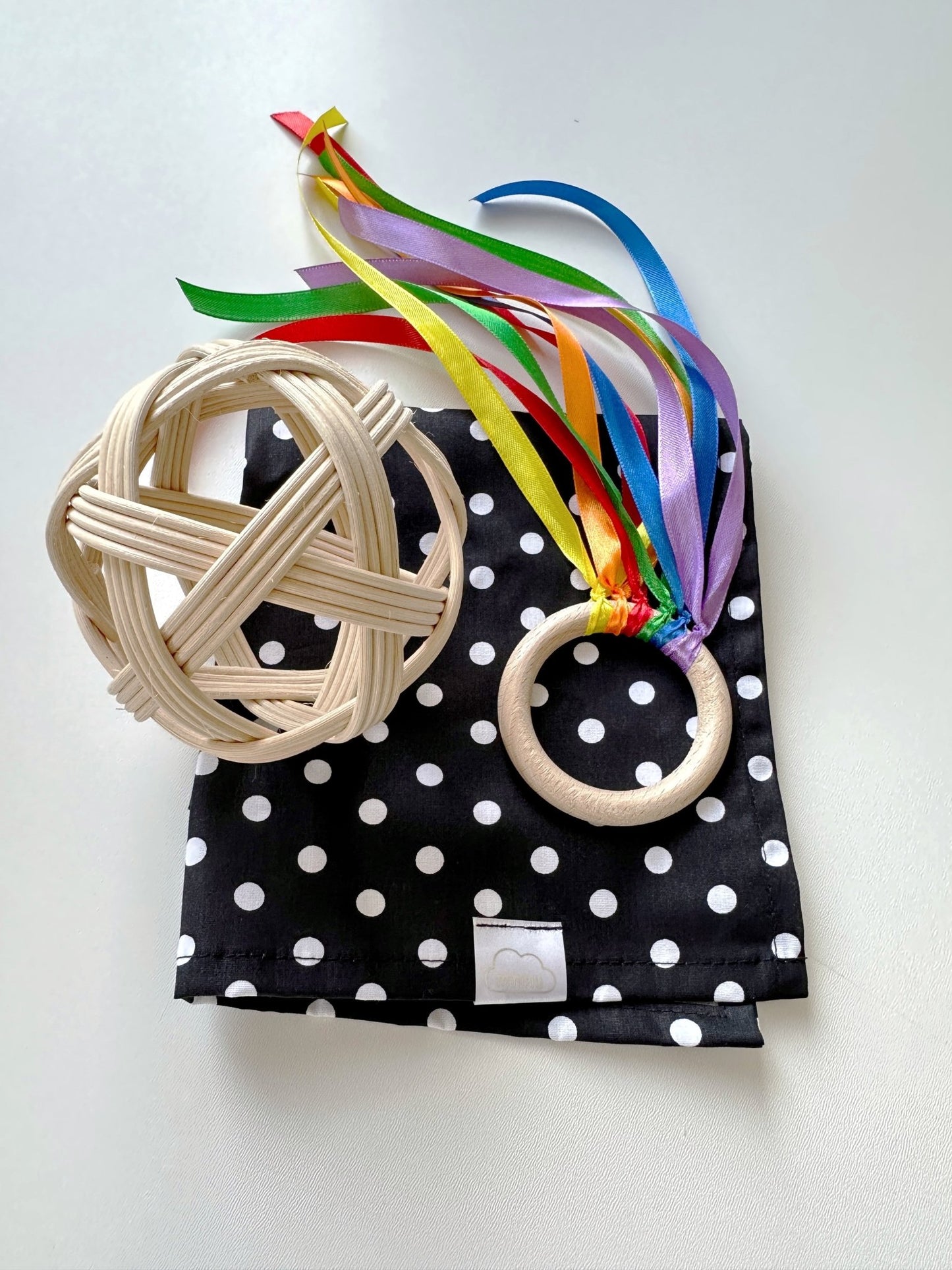 Pack sensorial "El primer juguete" - MINIPIU