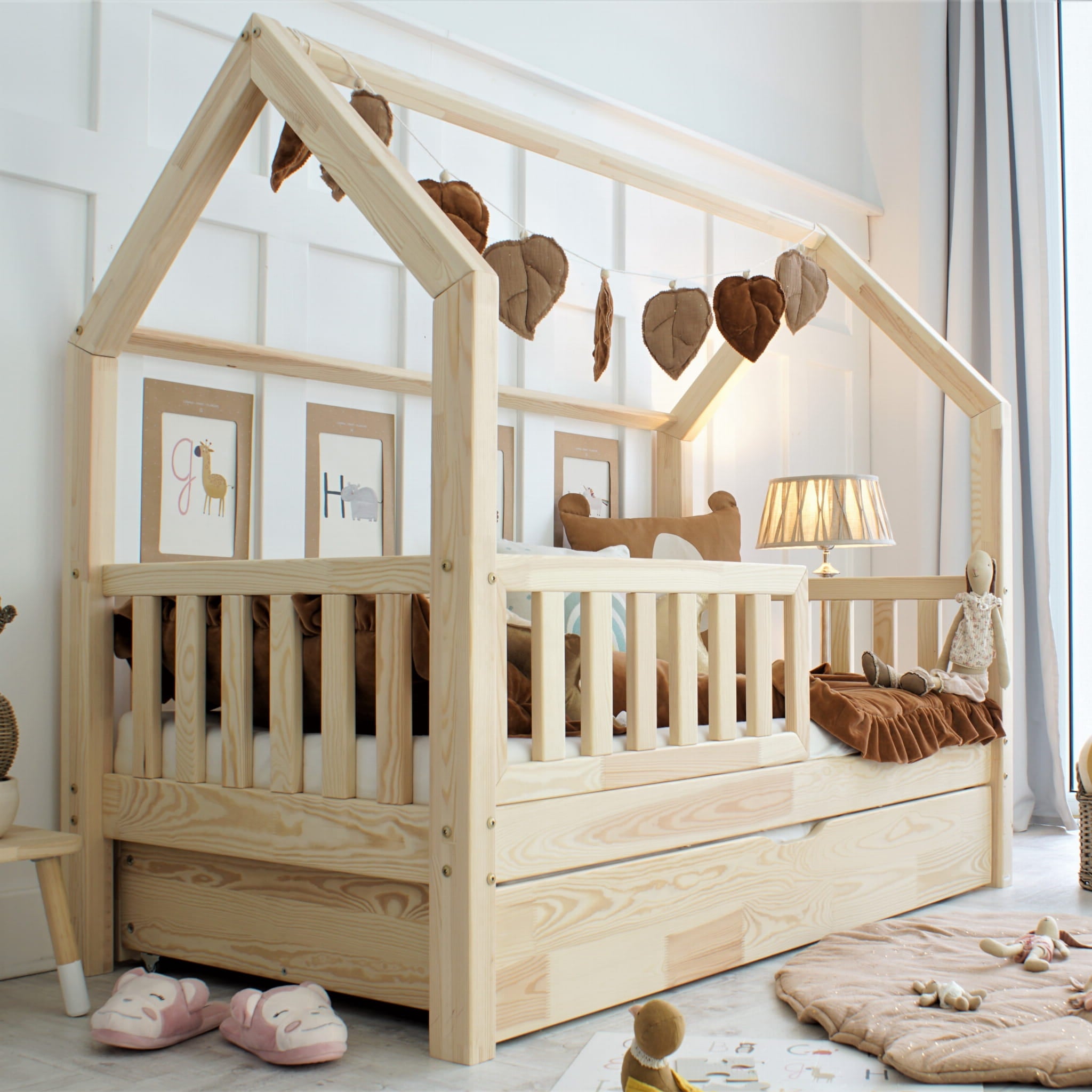 Cama casita nido montessori A CORUÑA 90x190 de pino macizo - MINIPIU