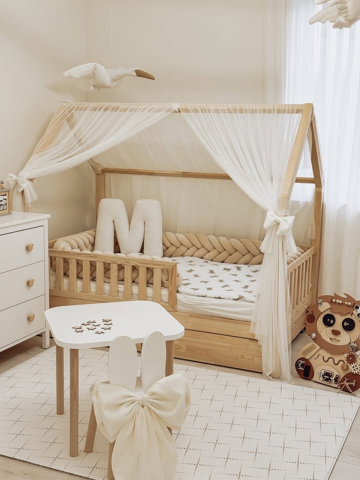 Cama casita montessori con cajón A CORUÑA · A MEDIDA - MINIPIU
