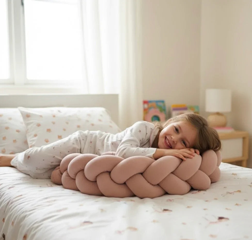 Trenza Protectora de Cuna y Cama en Algodón Rosa | Chichonera Artesanal