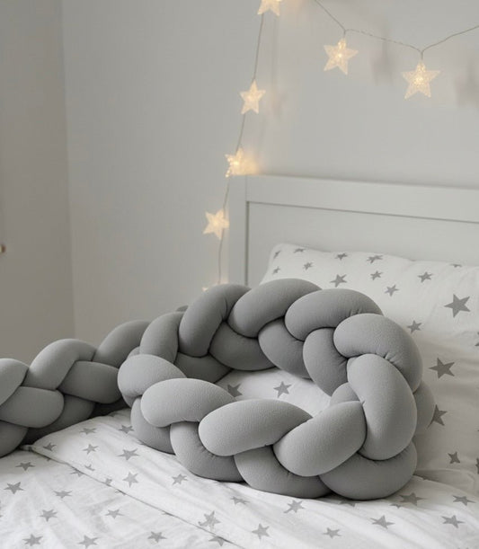 Trenza Protectora Cuna Gris 180cm - Seguridad y Estilo para tu Bebé - MINIPIU