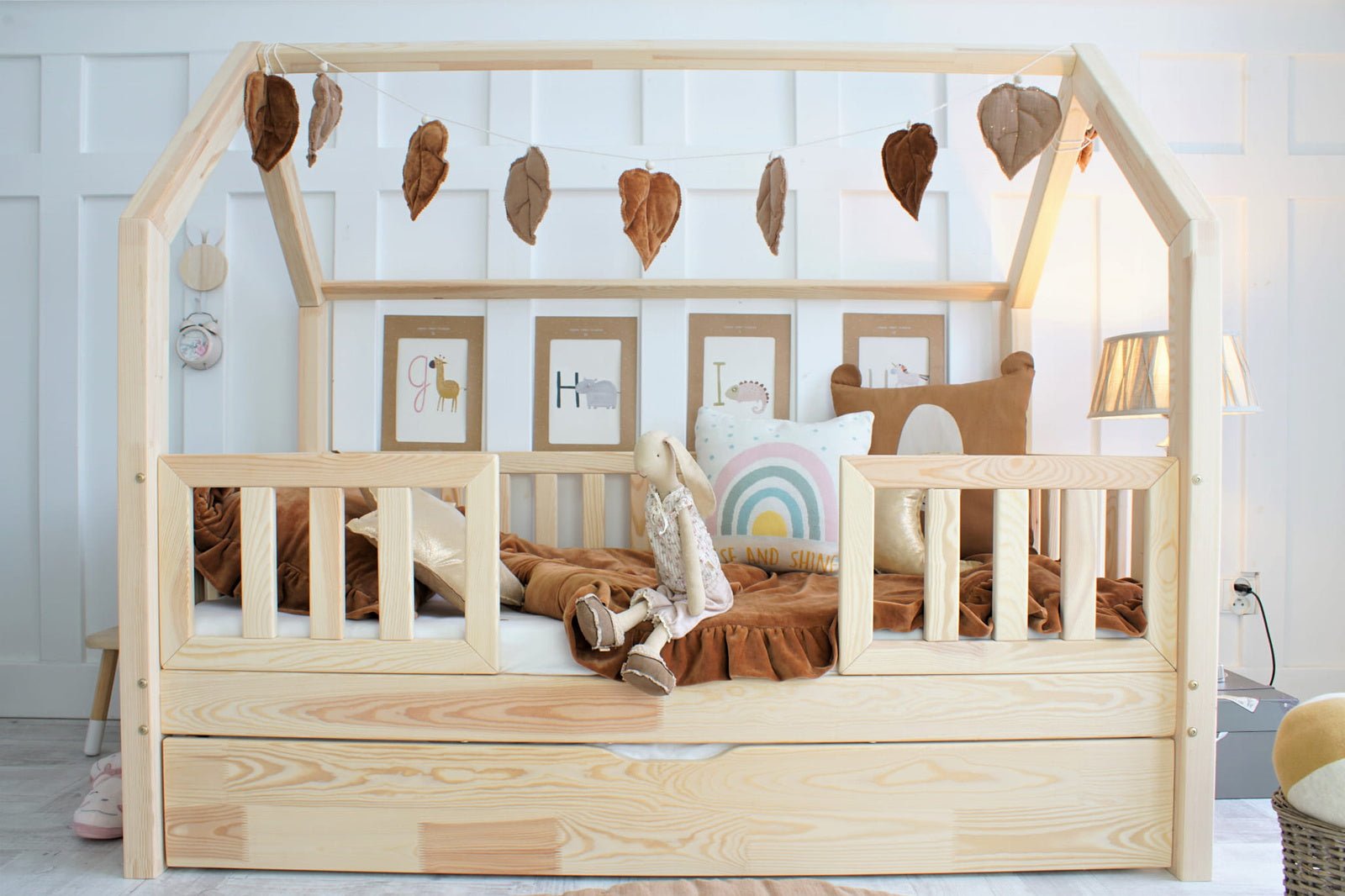 Cama casita montessori con cajón A CORUÑA · A MEDIDA - MINIPIU
