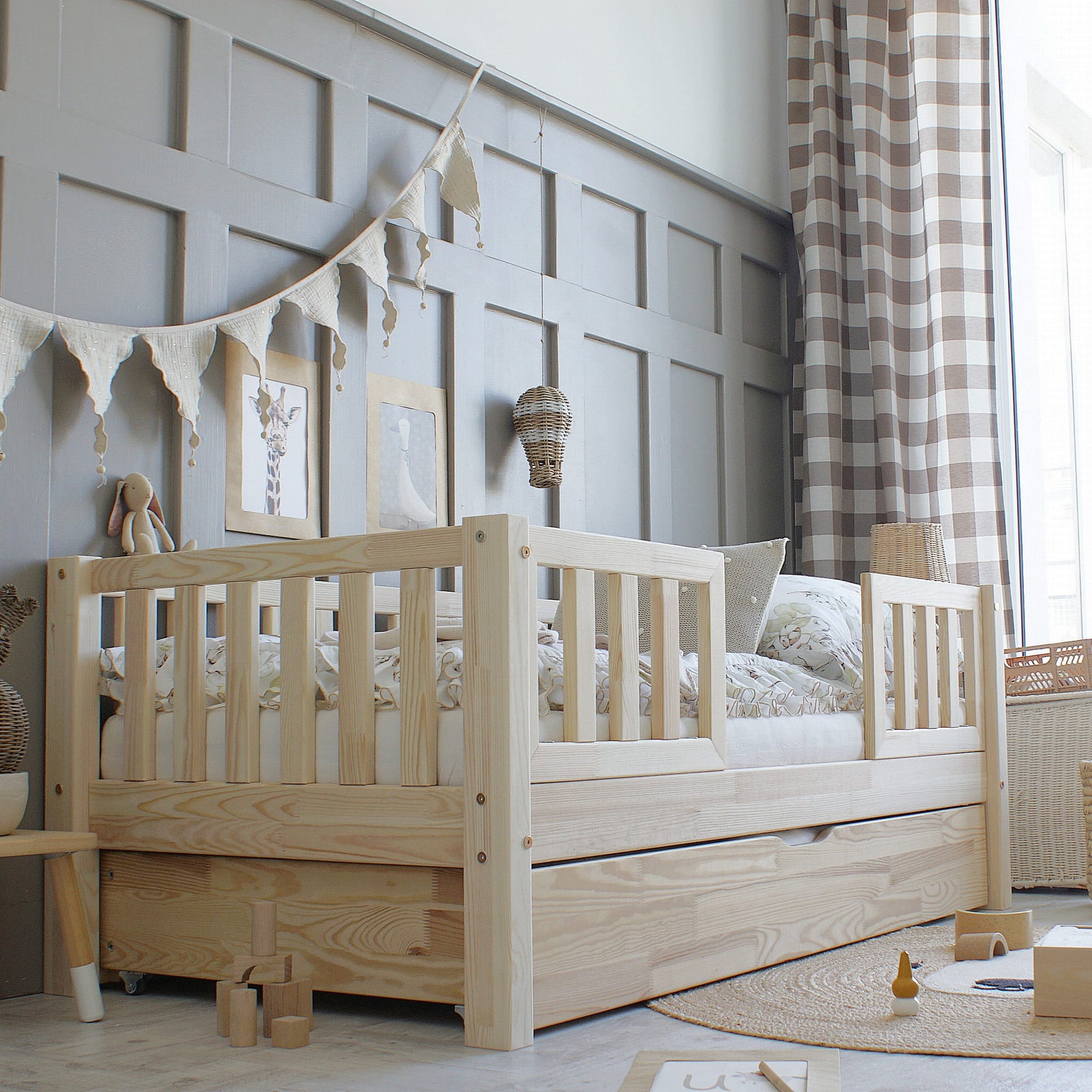 Cama montessori con cajón MÁLAGA · A MEDIDA - MINIPIU