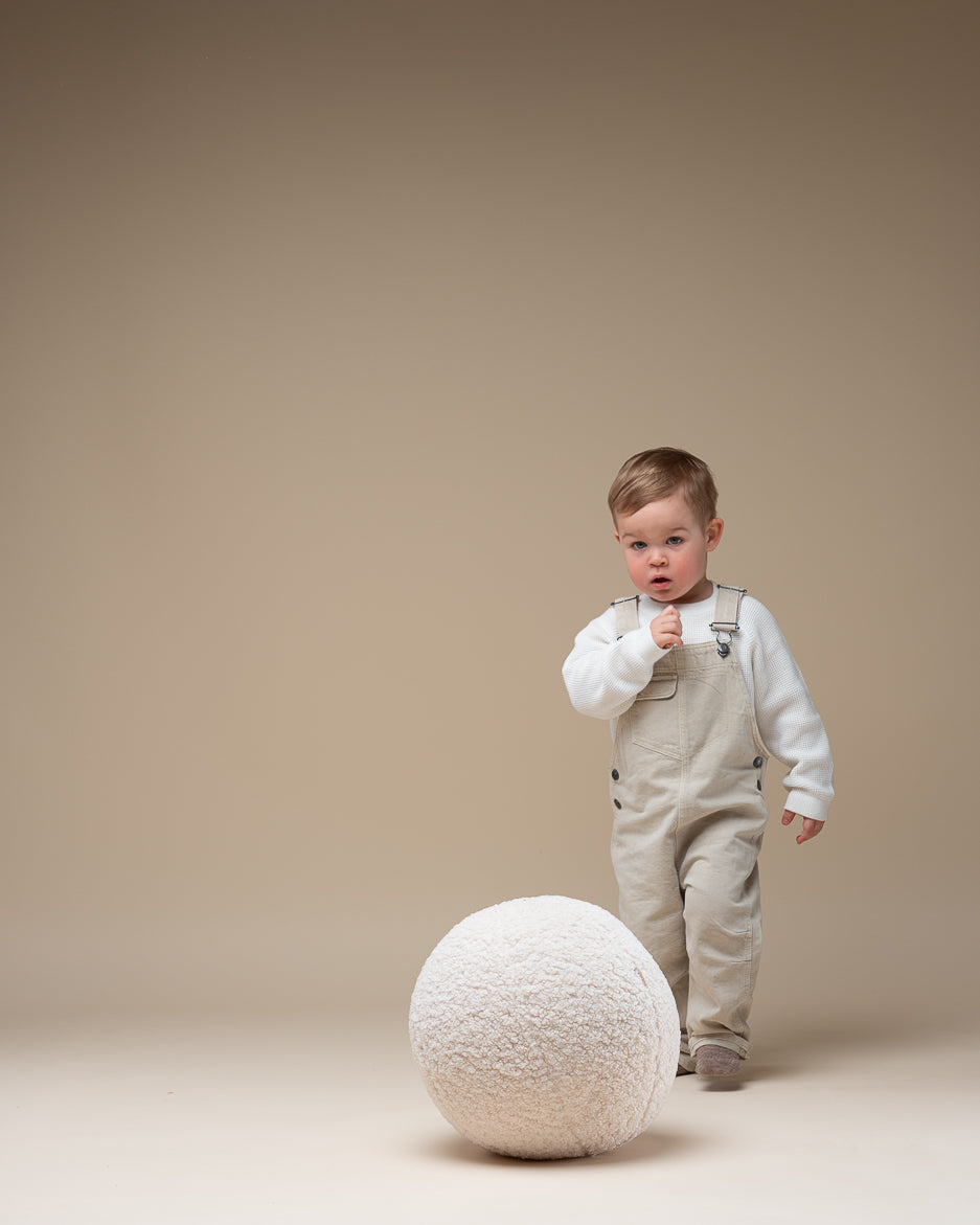 Cojín pelota blanca