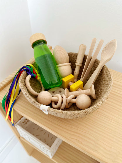 Complete wooden treasure basket