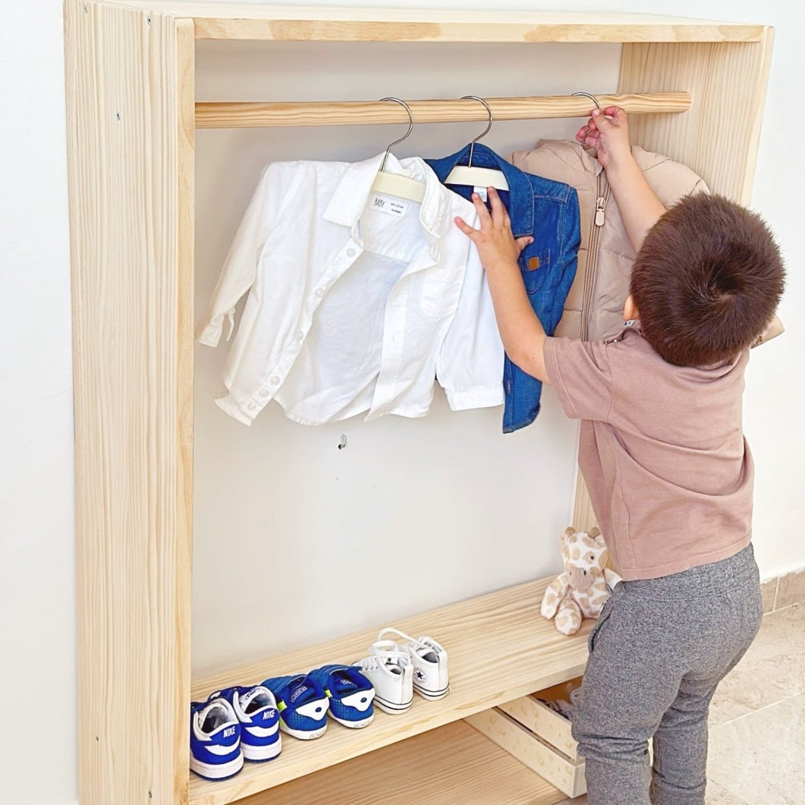 Armario Montessori Essential de madera maciza - MINIPIU