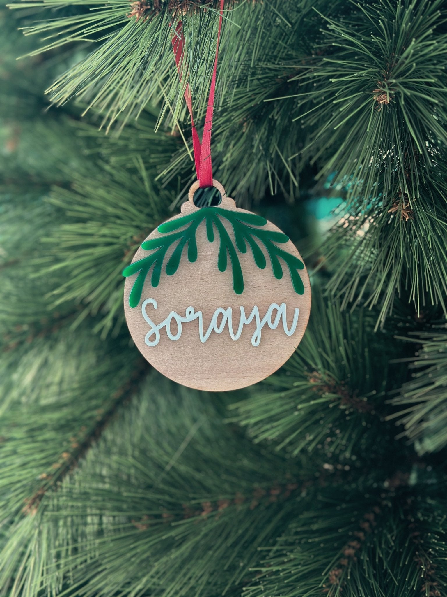 BOLA ADORNO NAVIDAD MADERA – RAMITAS - MINIPIU