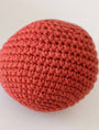 Pelota crochet roja bebe