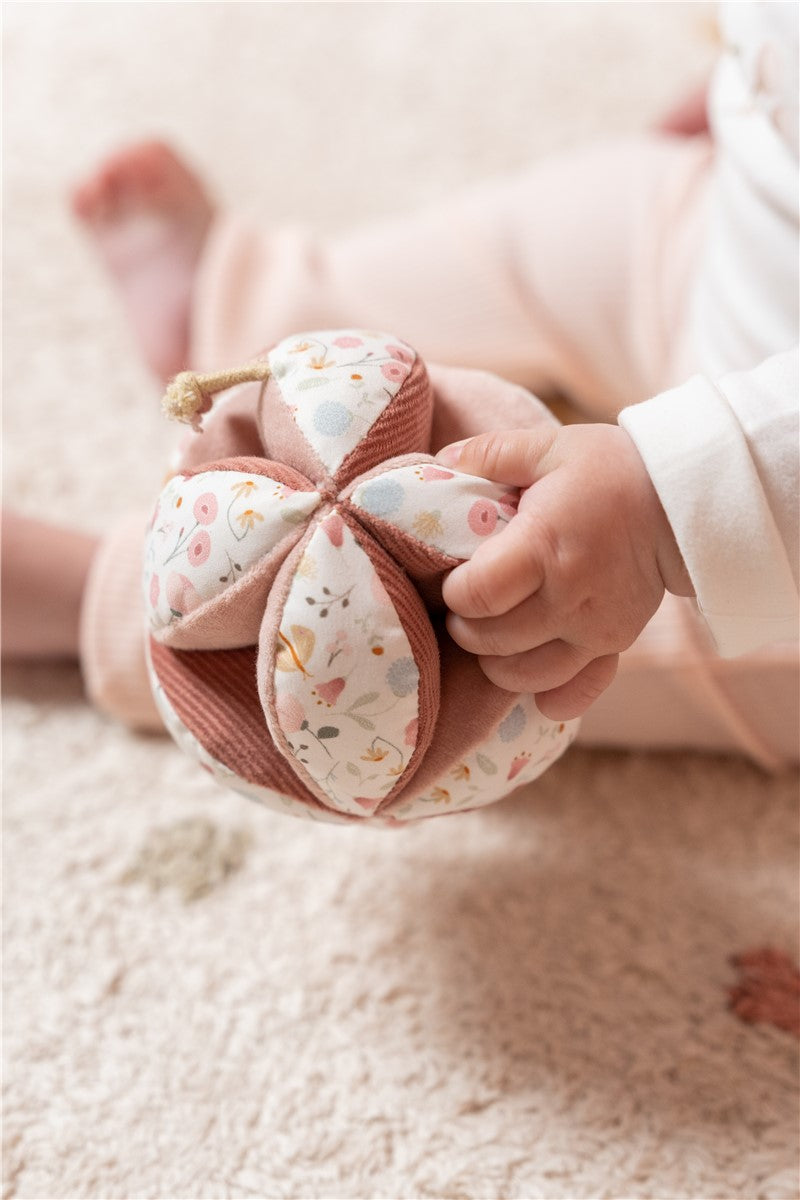 Pelota montessori flores y mariposas 🌸