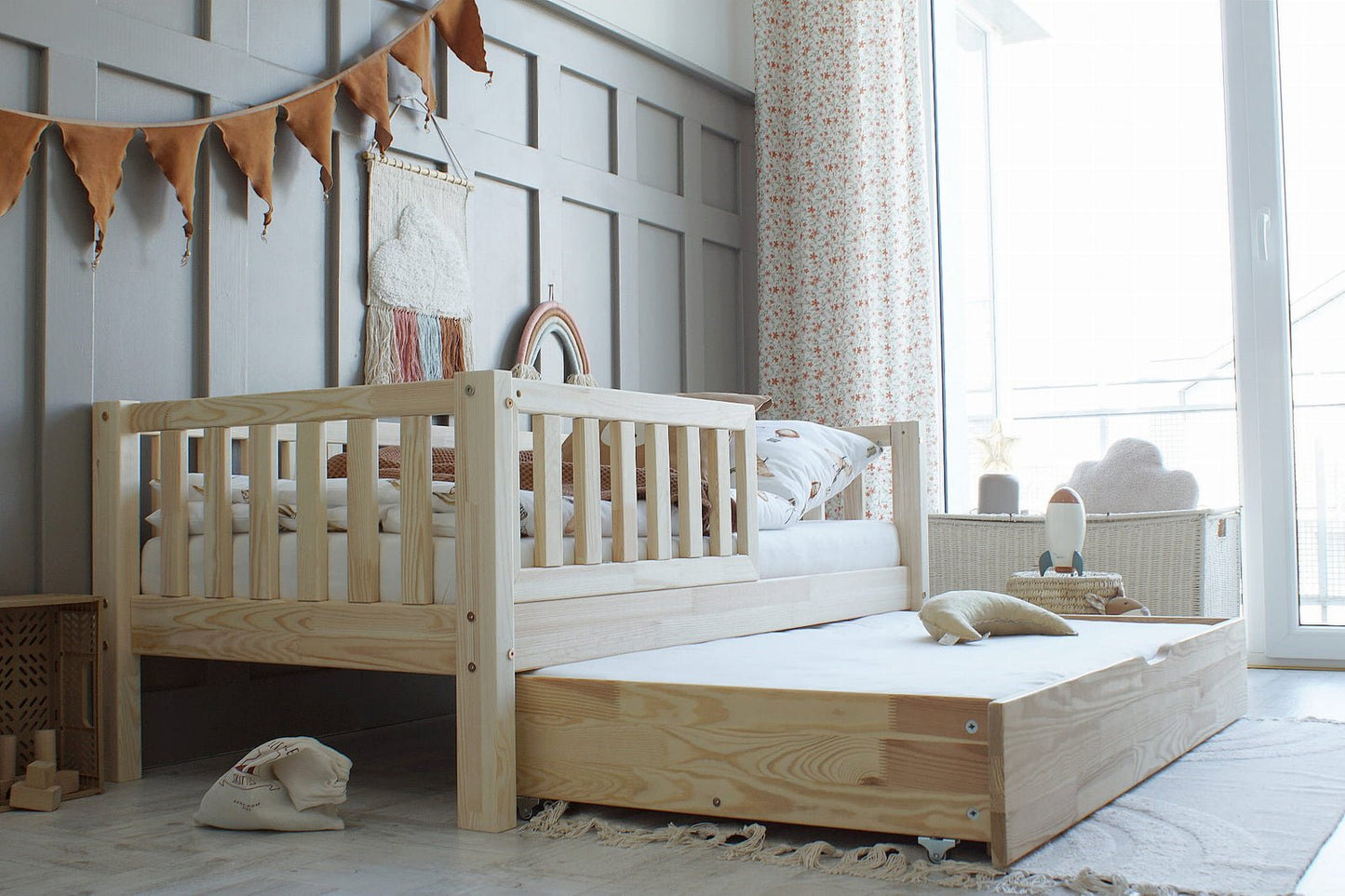 Cama montessori con cajón MÁLAGA · A MEDIDA - MINIPIU