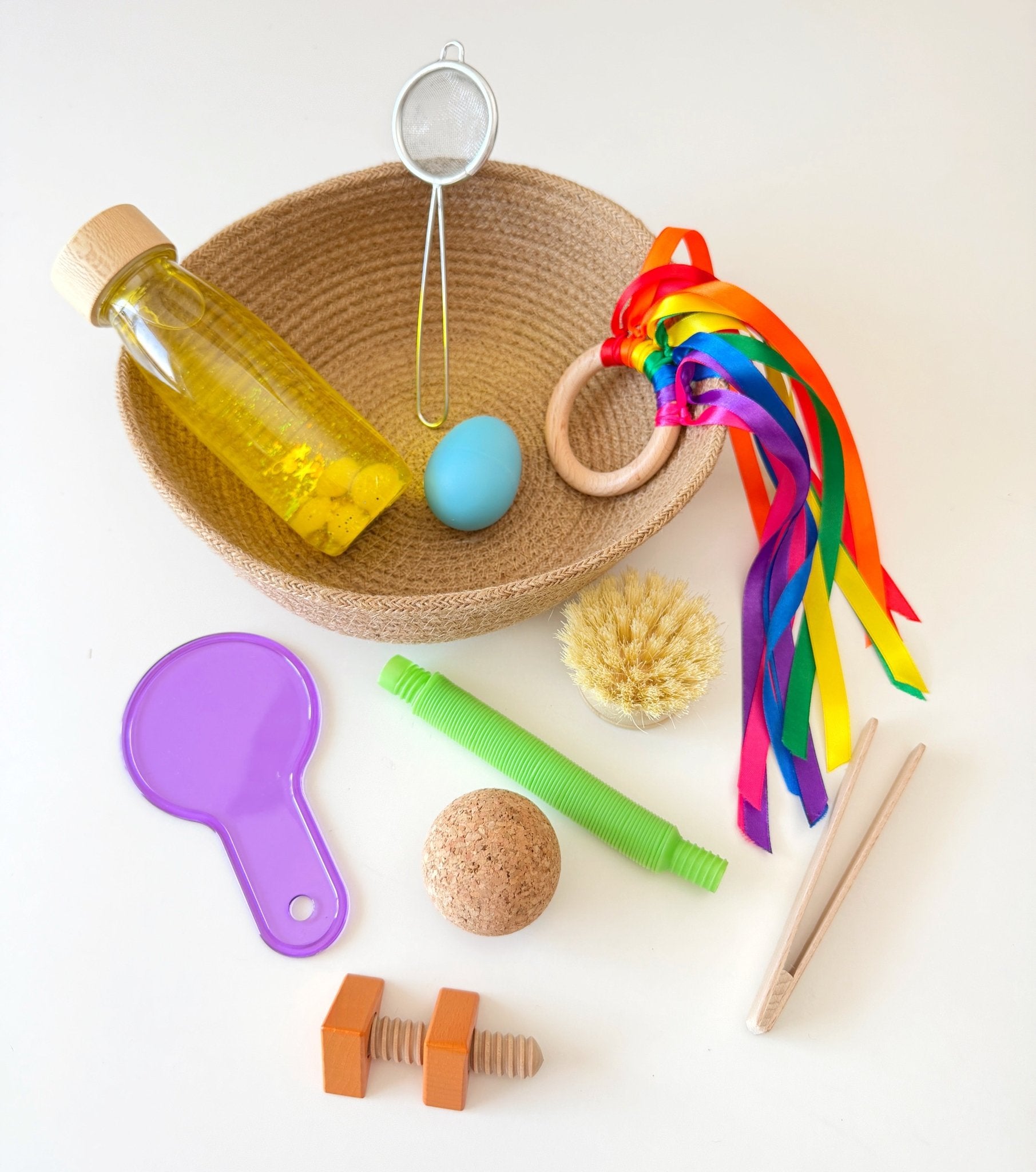 Cesto de los tesoros sensorial variado - MINIPIU