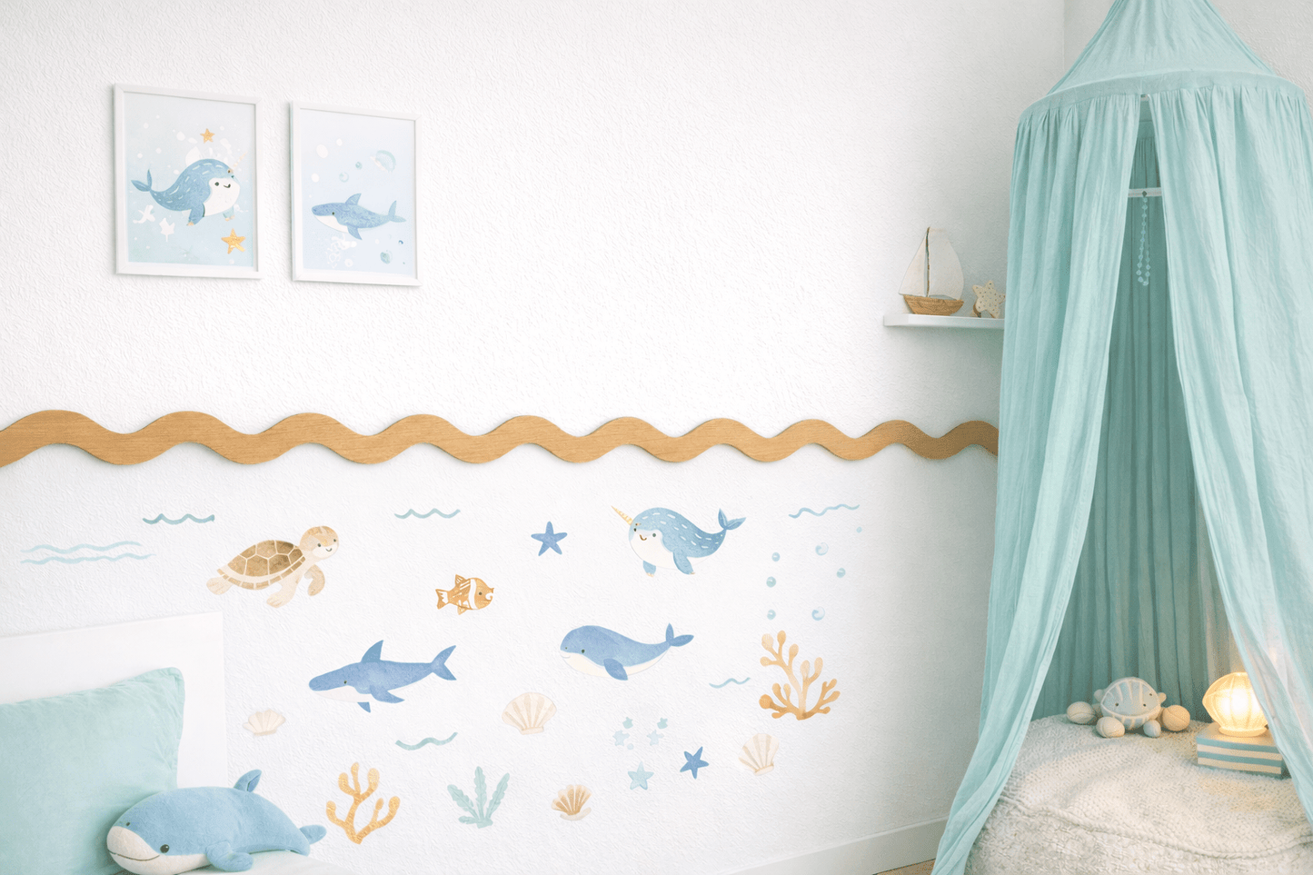 habitacion infantil mar turquesa con cornisa olas