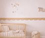 habitación niña moldura ondas bebe