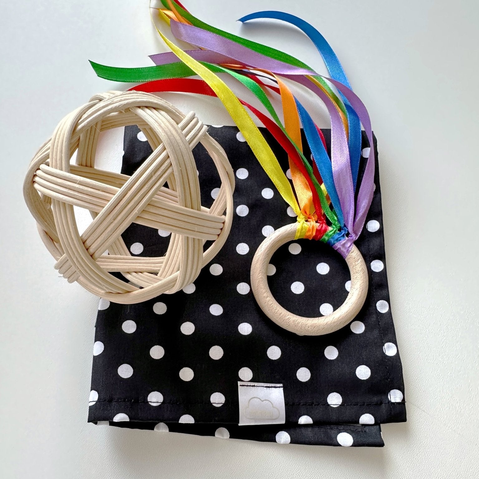 Pack sensorial "El primer juguete" - MINIPIU