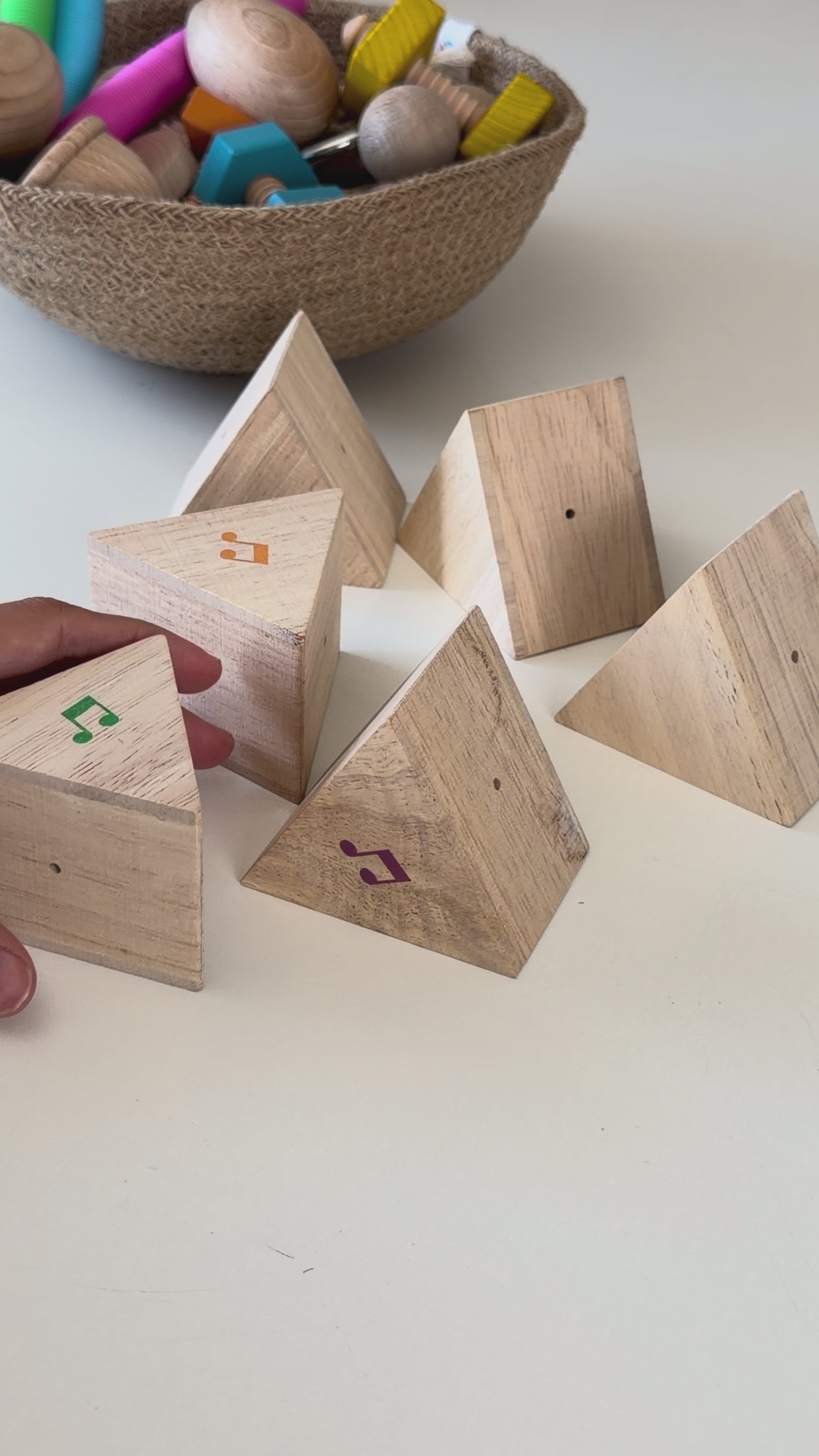 Prisma sonoro de madera