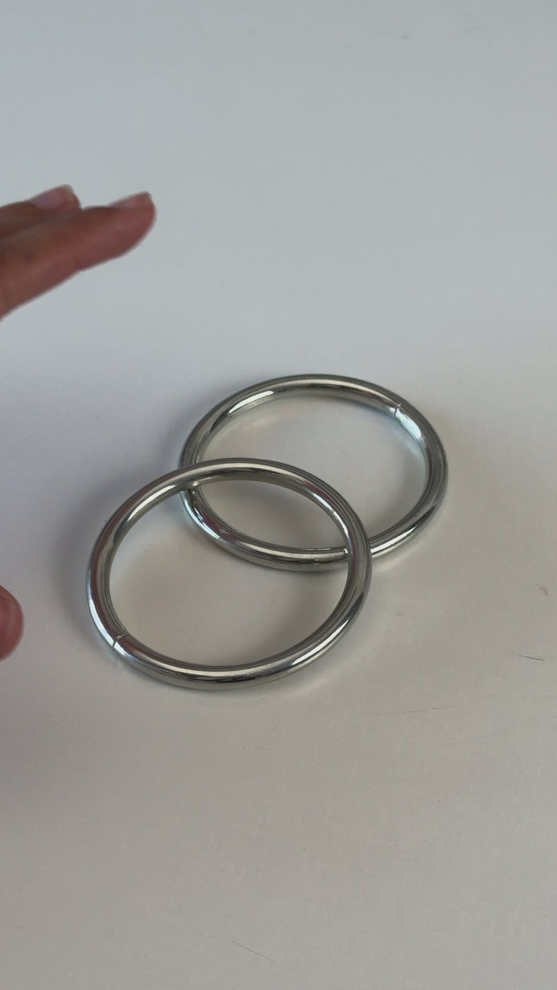 Metal ring 7cm