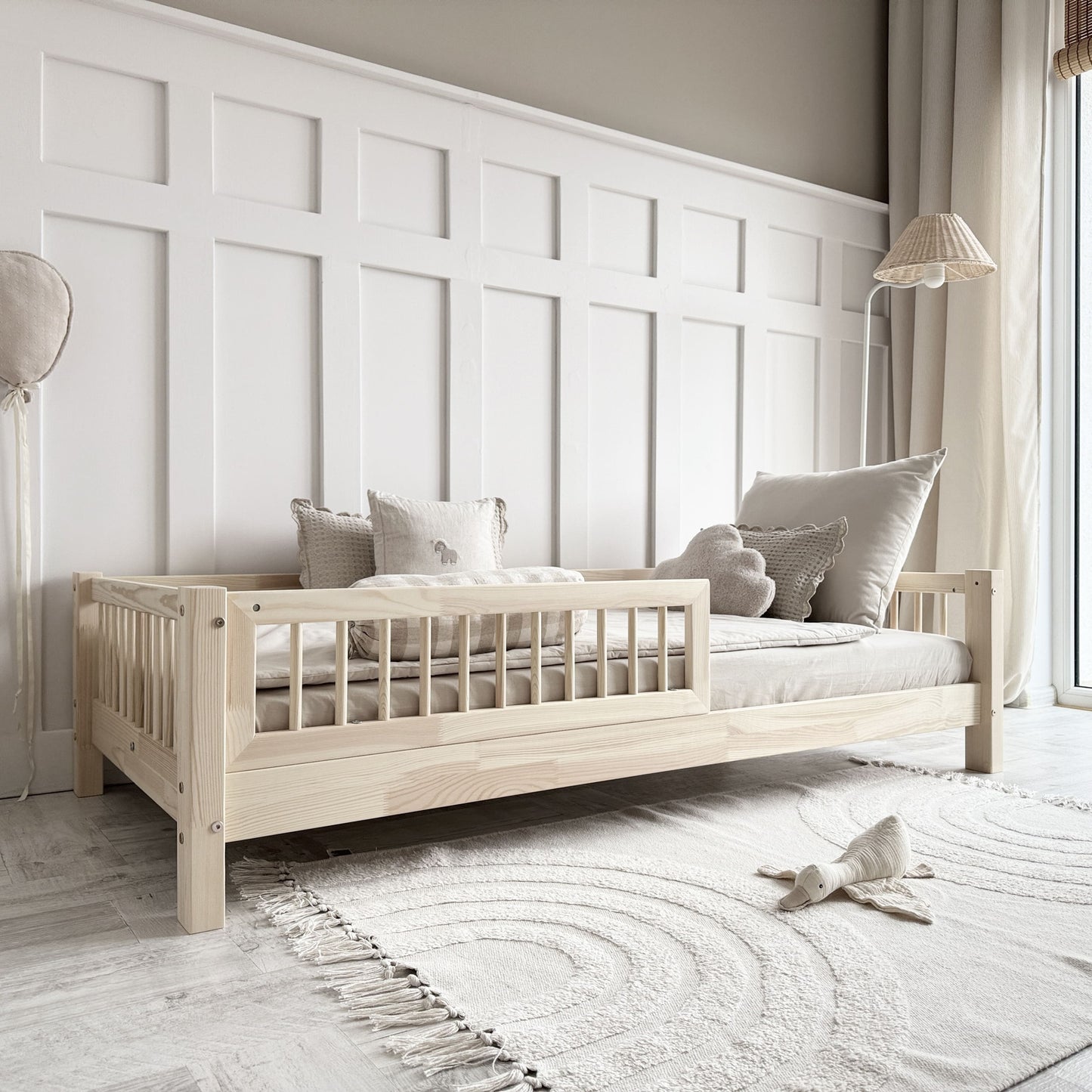 Cama montessori BILBAO de pino macizo - MINIPIU