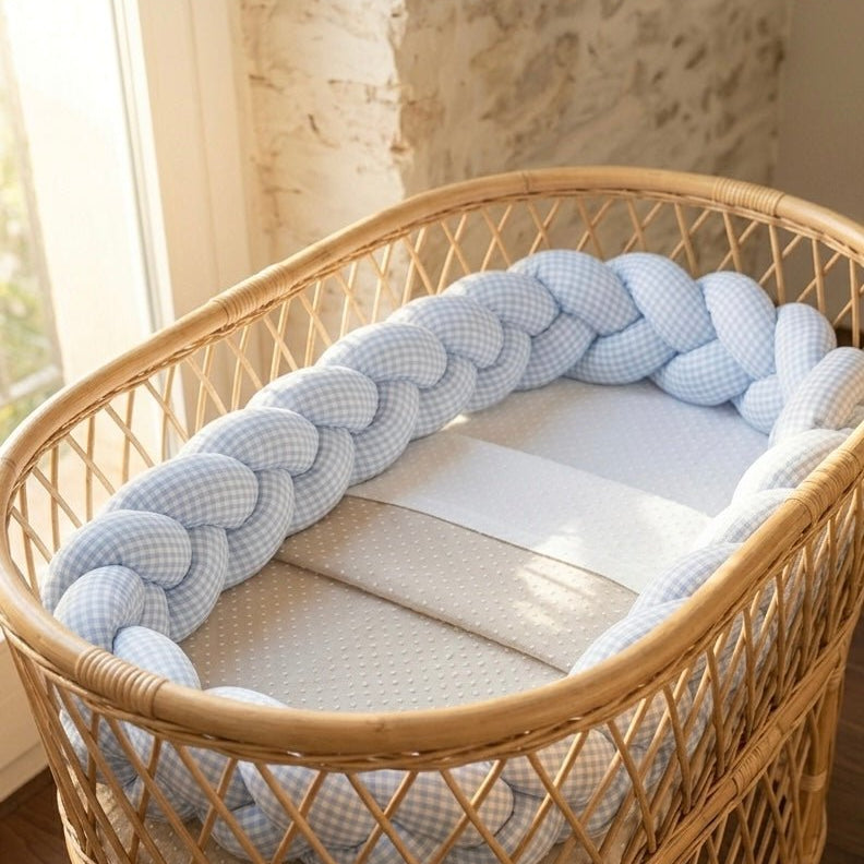 Trenza protectora para cuna y cama artesanal VICHY CELESTE - MINIPIU