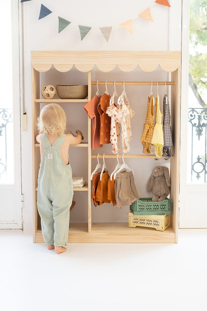 Montessori-Kleiderschrank